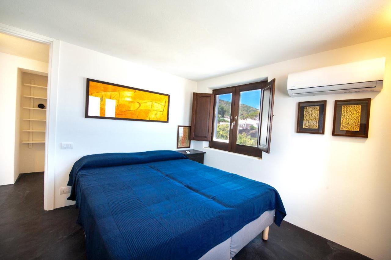 Casa Due Lune สตรอมโบลี ภายนอก รูปภาพ