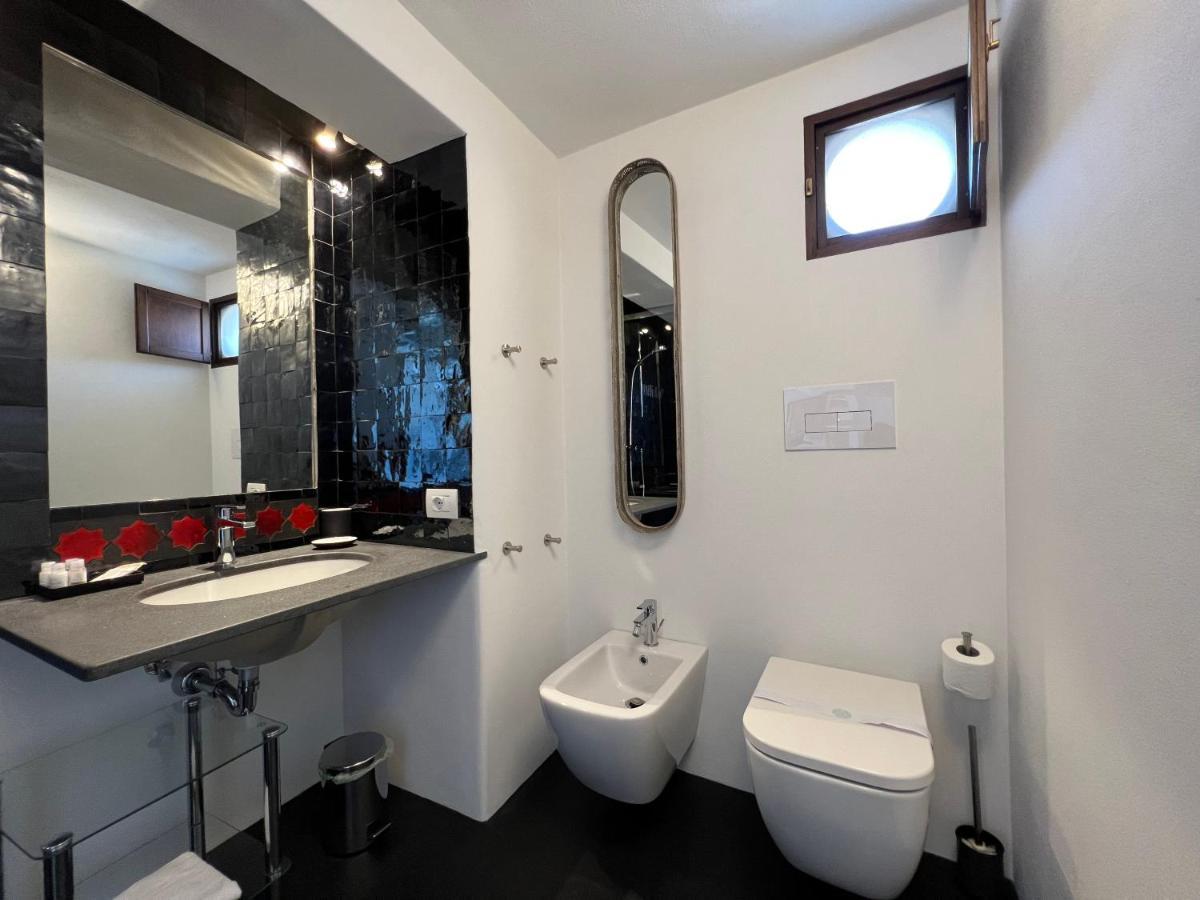 Casa Due Lune สตรอมโบลี ภายนอก รูปภาพ