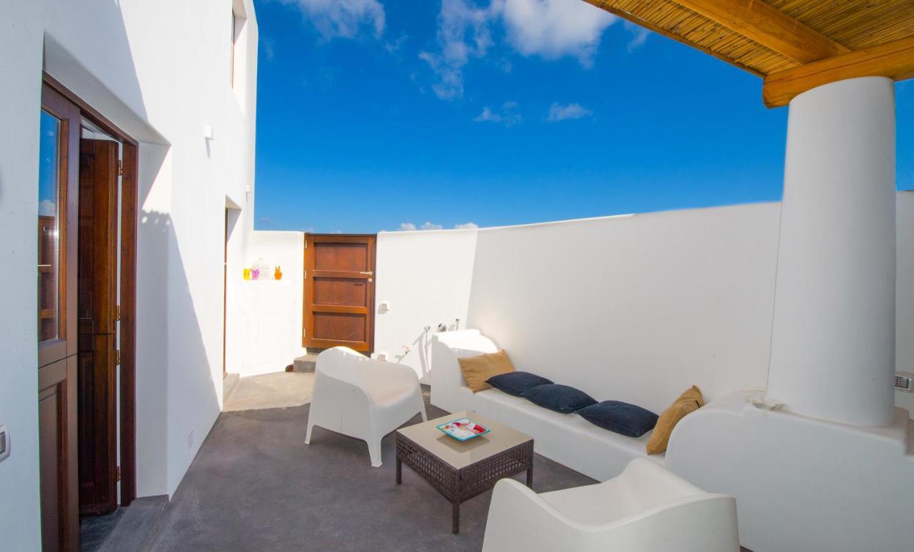 Casa Due Lune สตรอมโบลี ภายนอก รูปภาพ