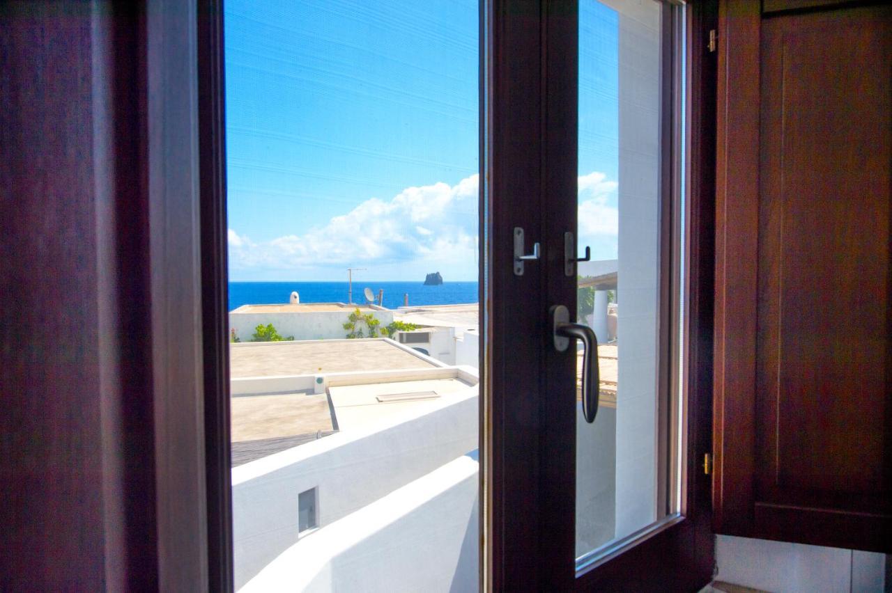 Casa Due Lune สตรอมโบลี ภายนอก รูปภาพ